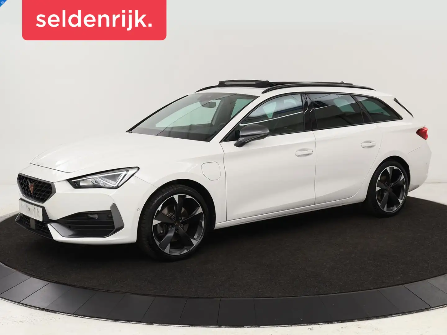 SEAT Leon e-Hybrid 1.4 Limited | Panoramadak | Camera | Adaptive crui - 1