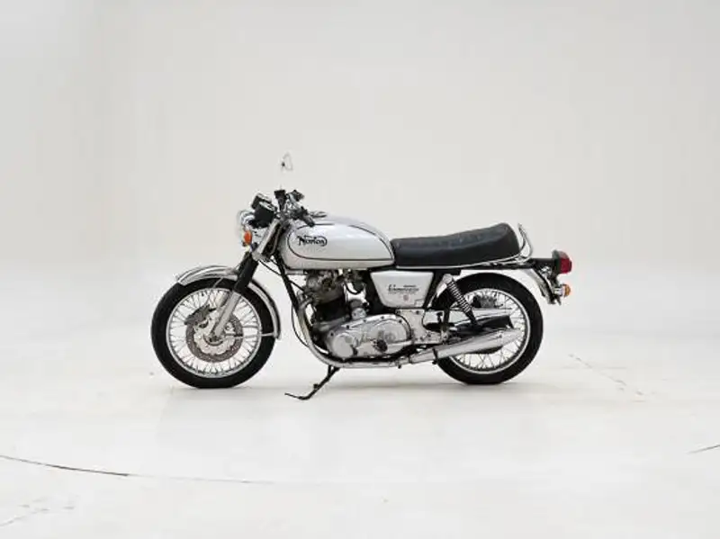 Norton Commando - foto 8