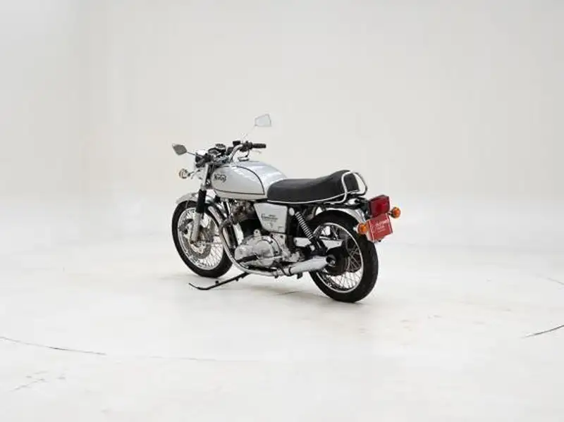 Norton Commando - foto 4