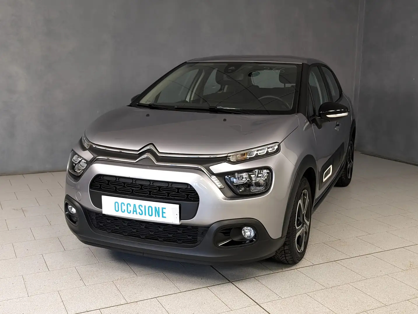 Citroen C3 1.2 PURETECH 83CV SHINE Gris - 2