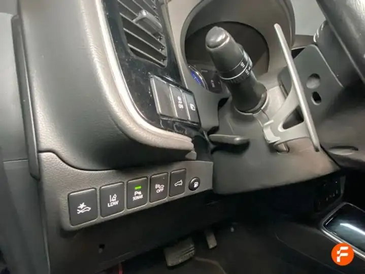 Mitsubishi Outlander PHEV Kaiteki 4WD 2021, foto 15