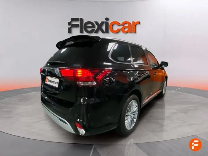 Mitsubishi Outlander PHEV Kaiteki 4WD 2021, foto 7