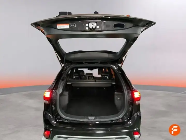 Mitsubishi Outlander PHEV Kaiteki 4WD 2021, foto 10