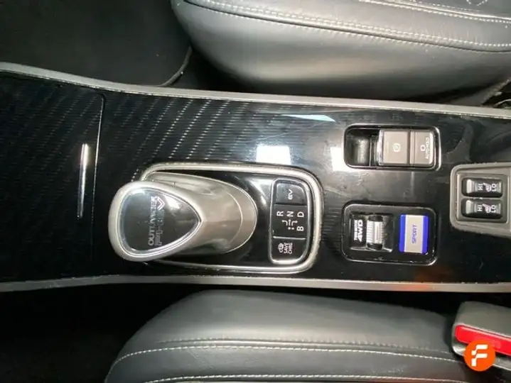 Mitsubishi Outlander PHEV Kaiteki 4WD 2021, foto 21