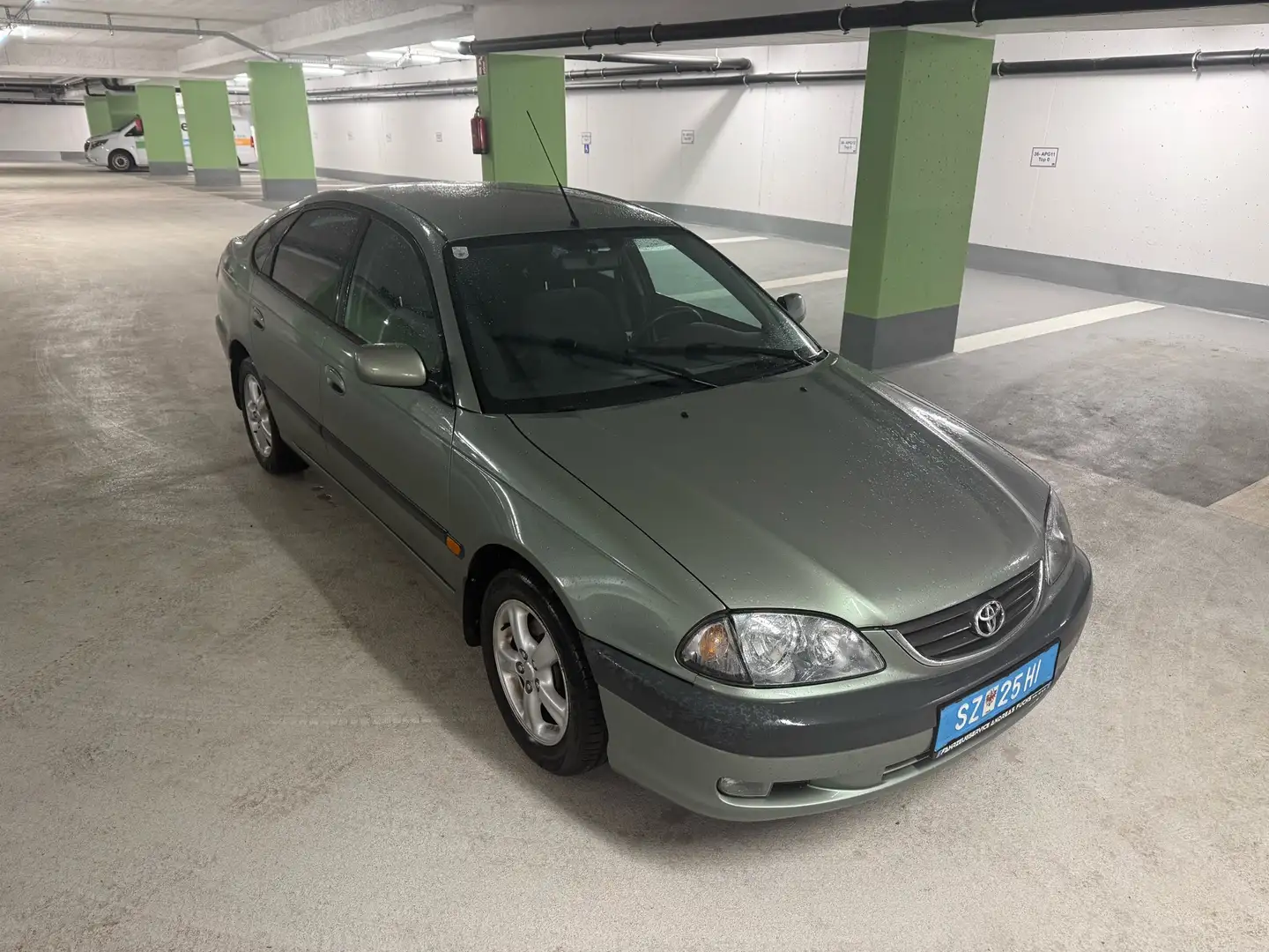 Toyota Avensis 2,0 D-4 Linea Sol - 2