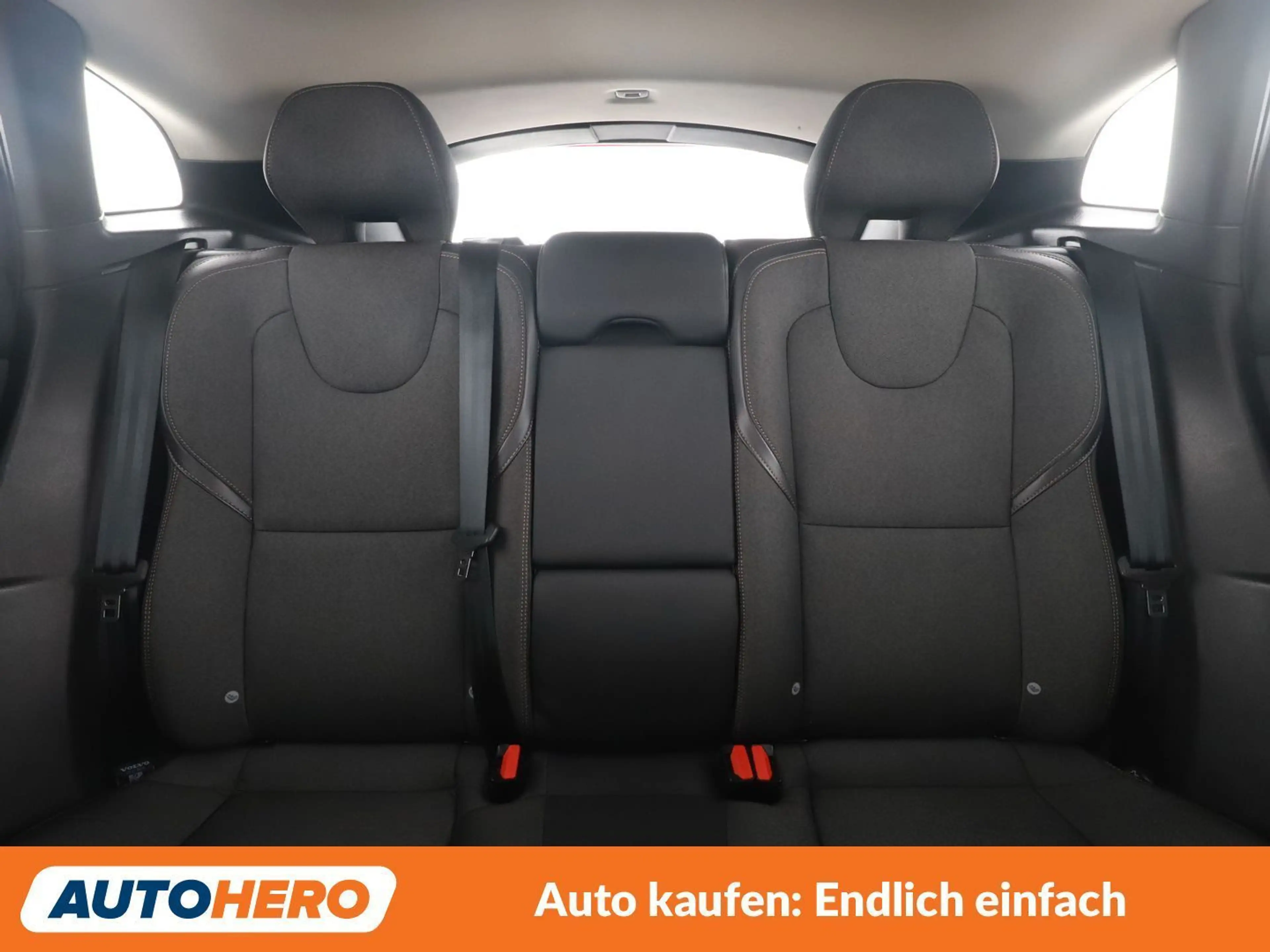 Volvo V40 Cross Country 2.0 D3 Momentum *NAVI*TEMPO*CAM*SHZ* — photo 15