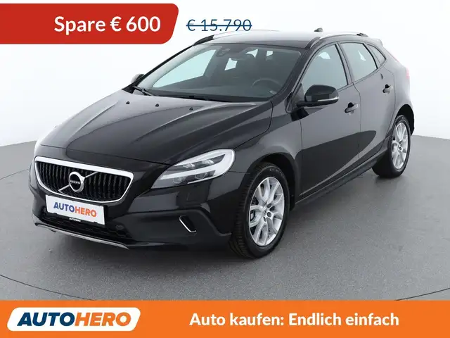 Volvo V40 Cross Country 2.0 D3 Momentum *NAVI*TEMPO*CAM*SHZ*