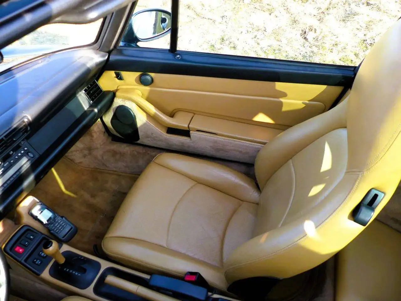 Porsche 993 Targa - MATCHING NUMBERS; Tiptronic, foto 9