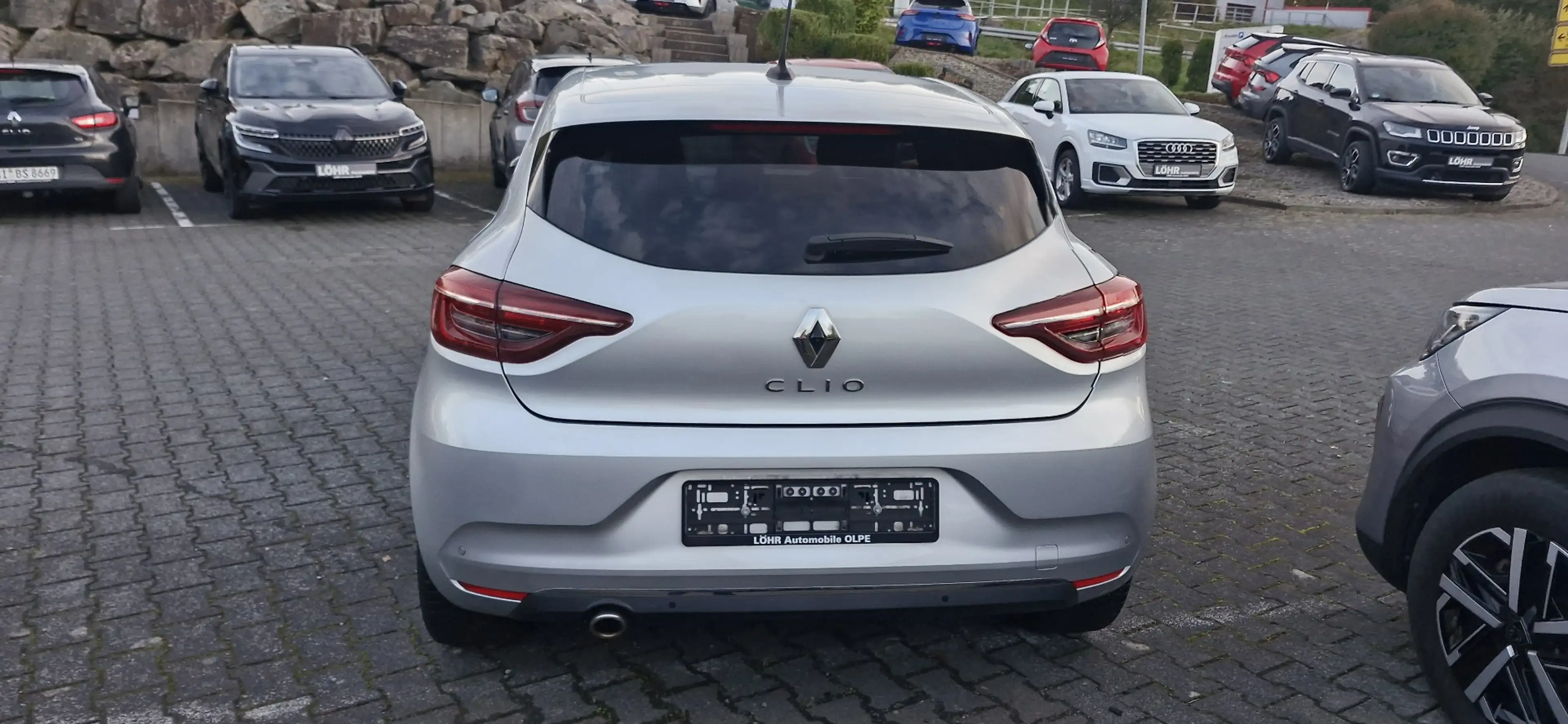 Renault Clio Intens / 360 Grad Kamera / Sitzheizung — photo 9