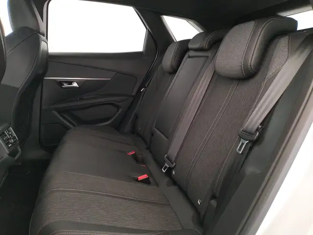 Peugeot 3008 view 11