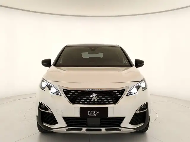 Peugeot 3008 view 3