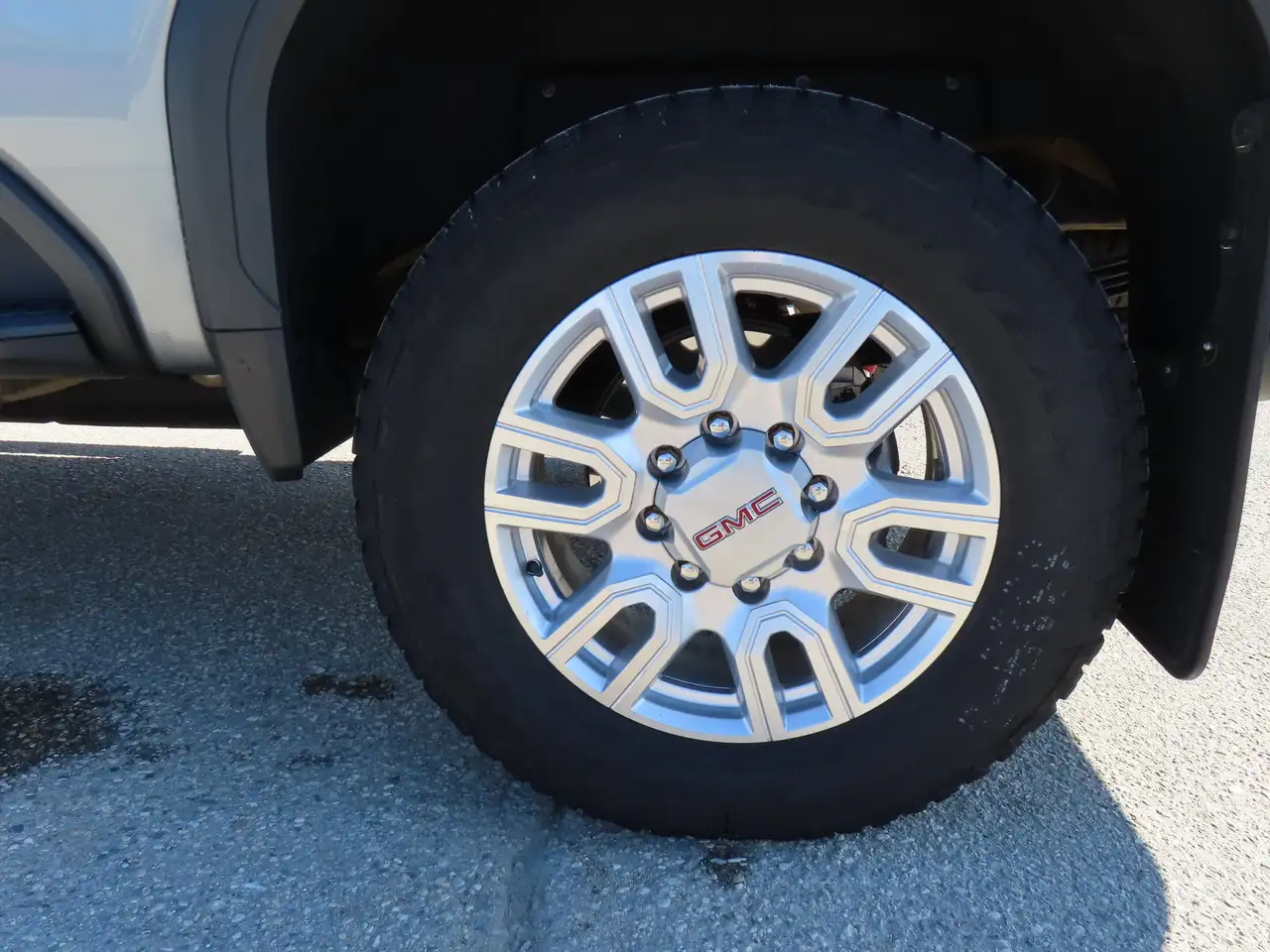 GMC Sierra 2500HD снимка GMC Sierra 2500HD