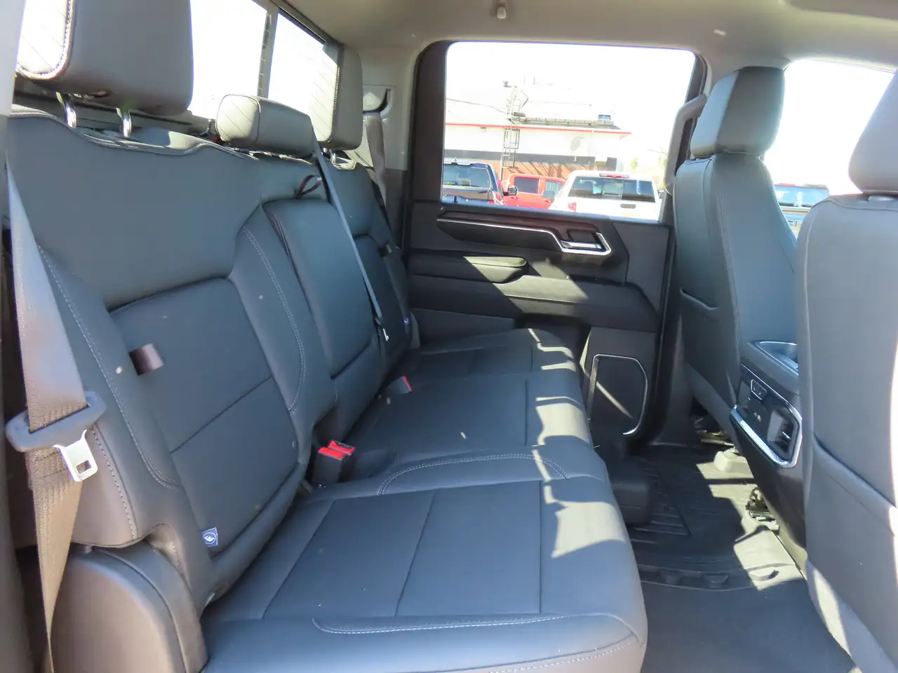 GMC Sierra 2500HD снимка GMC Sierra 2500HD