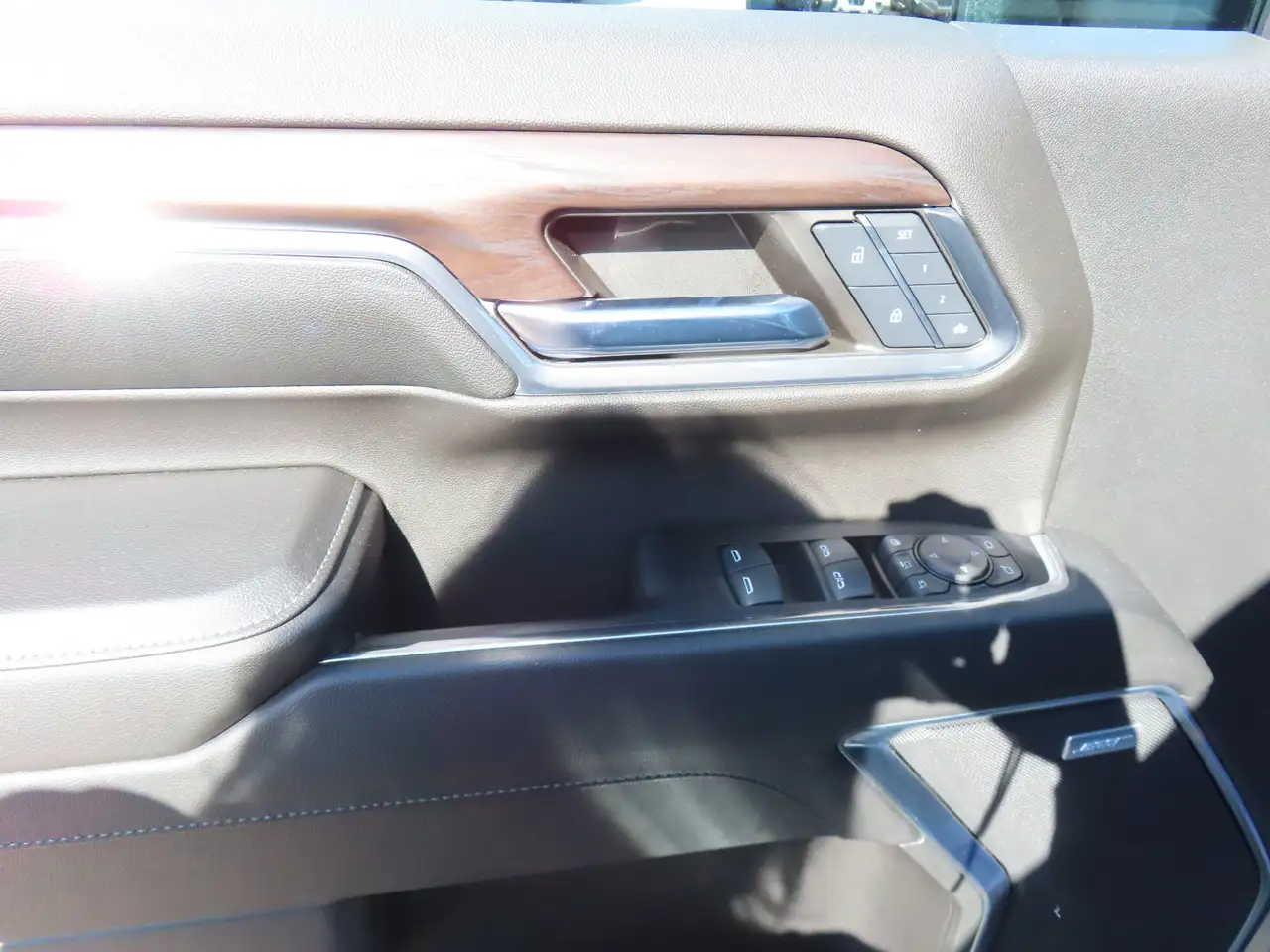 GMC Sierra 2500HD снимка GMC Sierra 2500HD