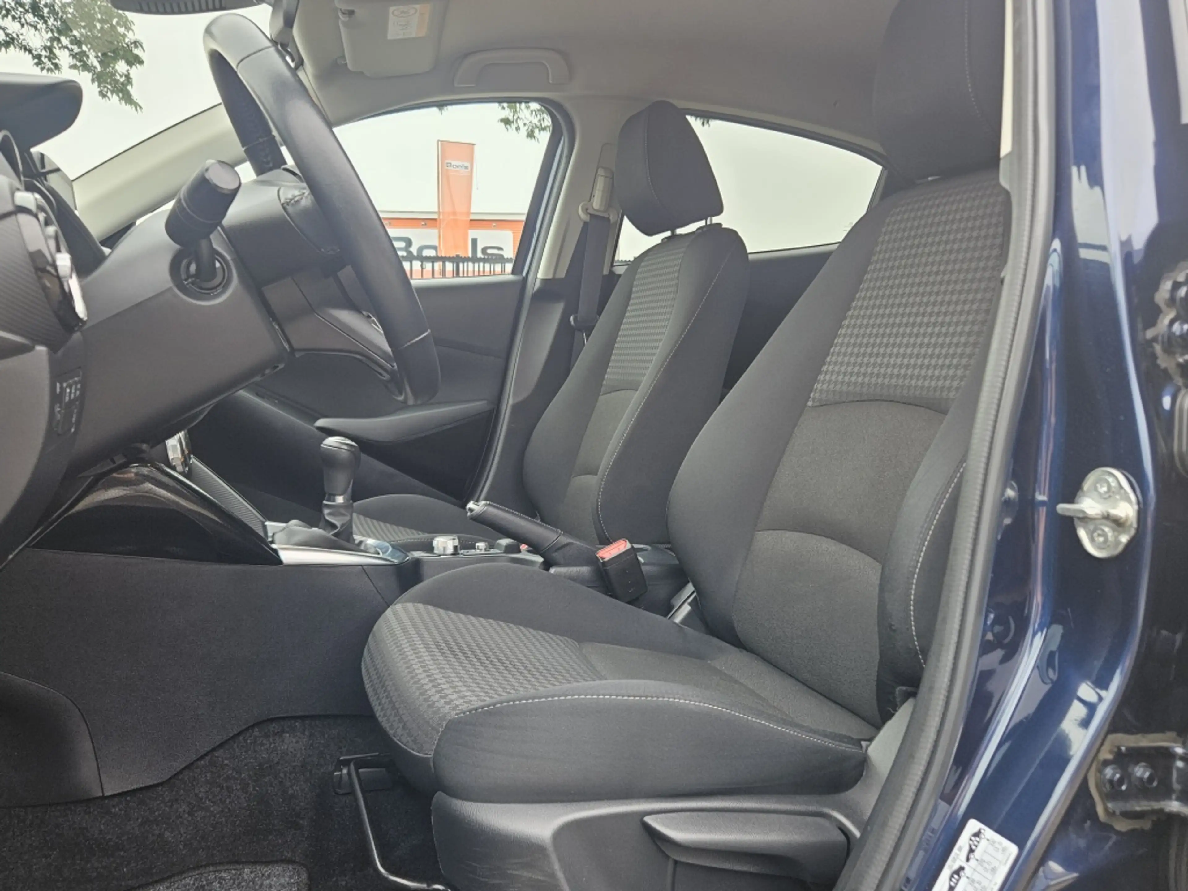 Mazda 2 1.5 Skyactiv-G Skylease+ / Camera & Sensor achter — photo 5