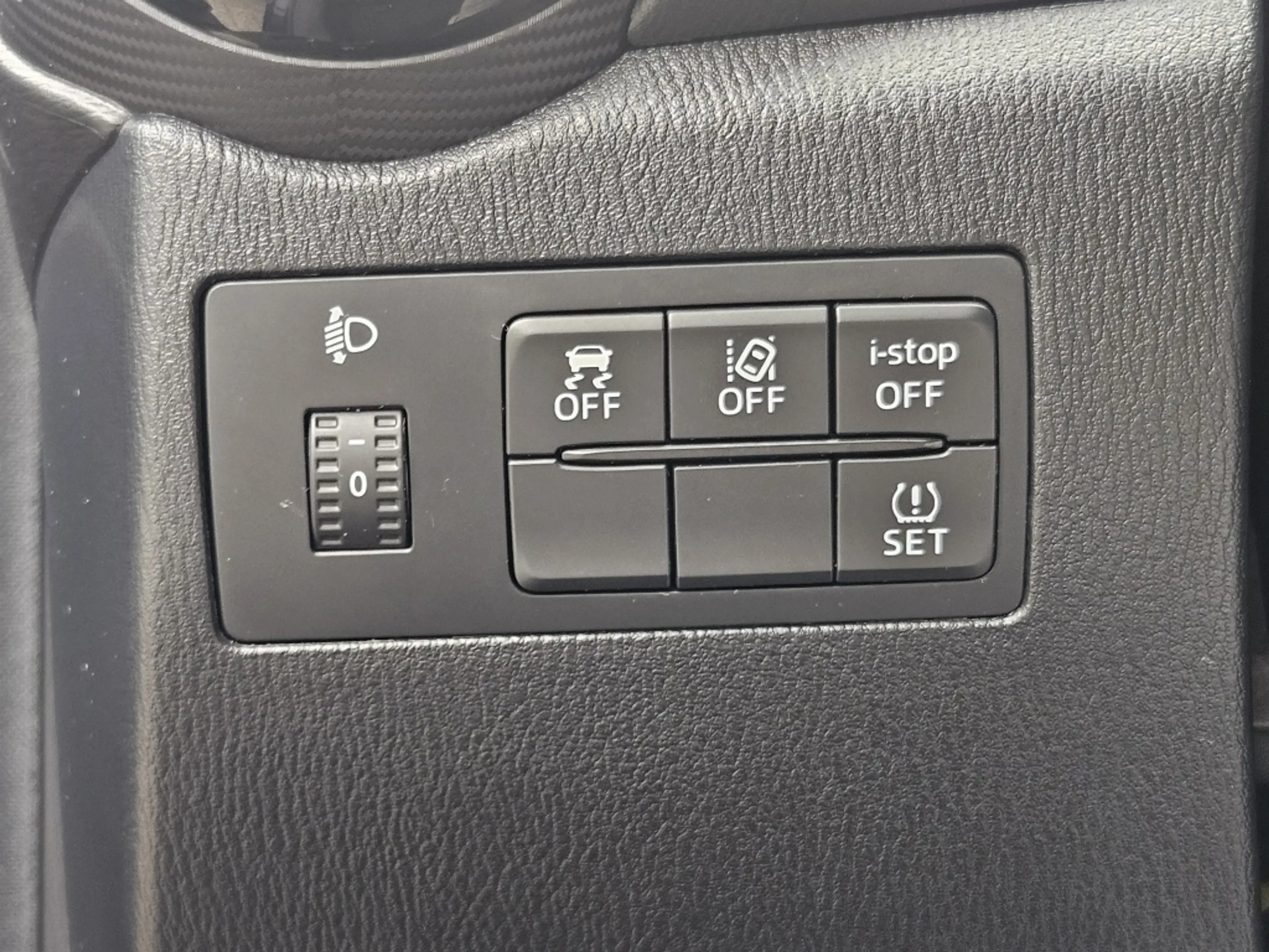 Mazda 2 1.5 Skyactiv-G Skylease+ / Camera & Sensor achter — photo 14