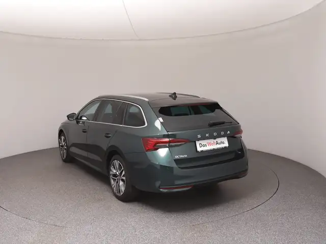 Skoda Octavia view 5