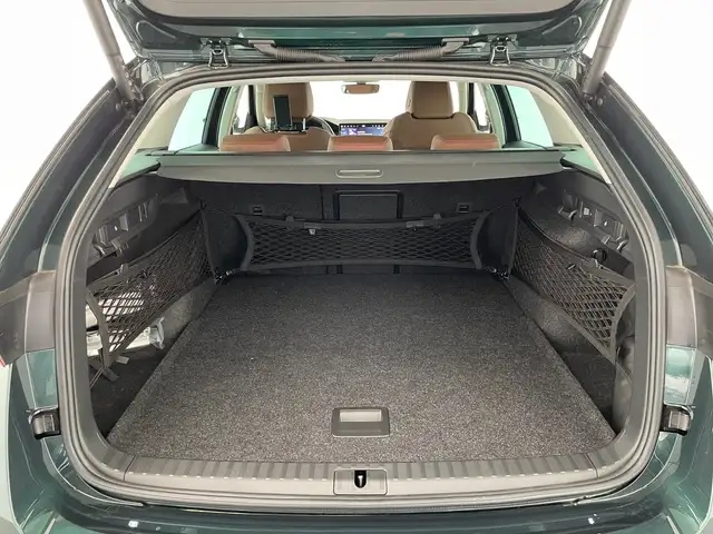 Skoda Octavia view 7