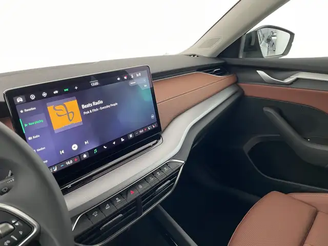 Skoda Octavia view 9