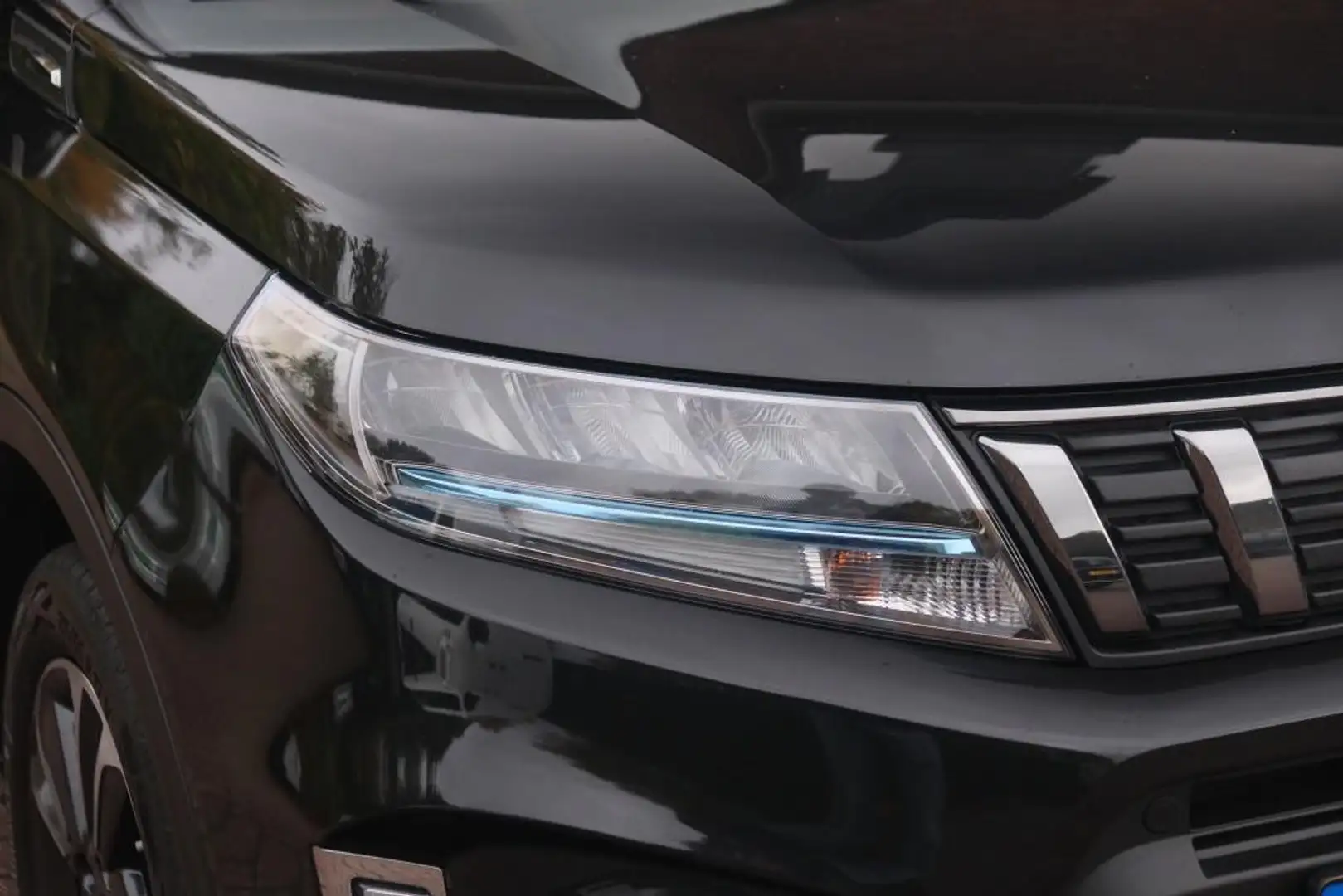 Suzuki Vitara 1.4 Boosterjet 130pk Style Smart Hybrid | Navi | A Noir - 2