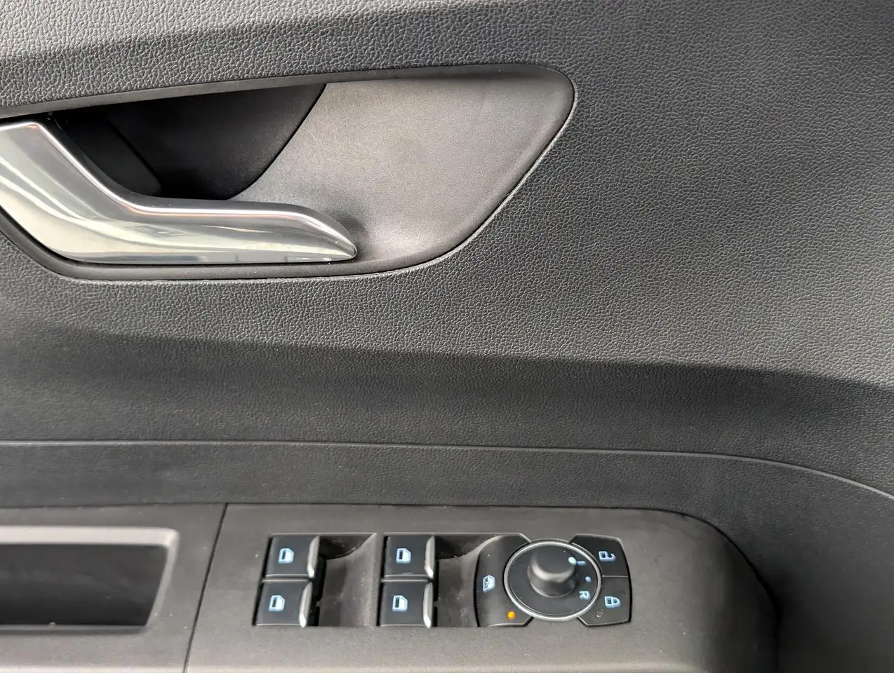 Ford Tourneo 1.0 EcoB Aut. Titanium Kam+Tempo, миниатюра 24