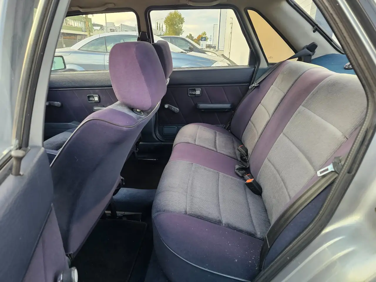 Audi 80 1.6 Automaat bj 1985 143dkm Oldtimer, foto 12