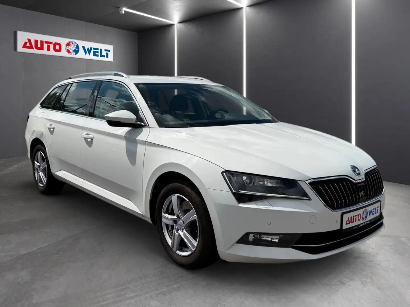 Skoda Superb Combi Style Blanc - 2