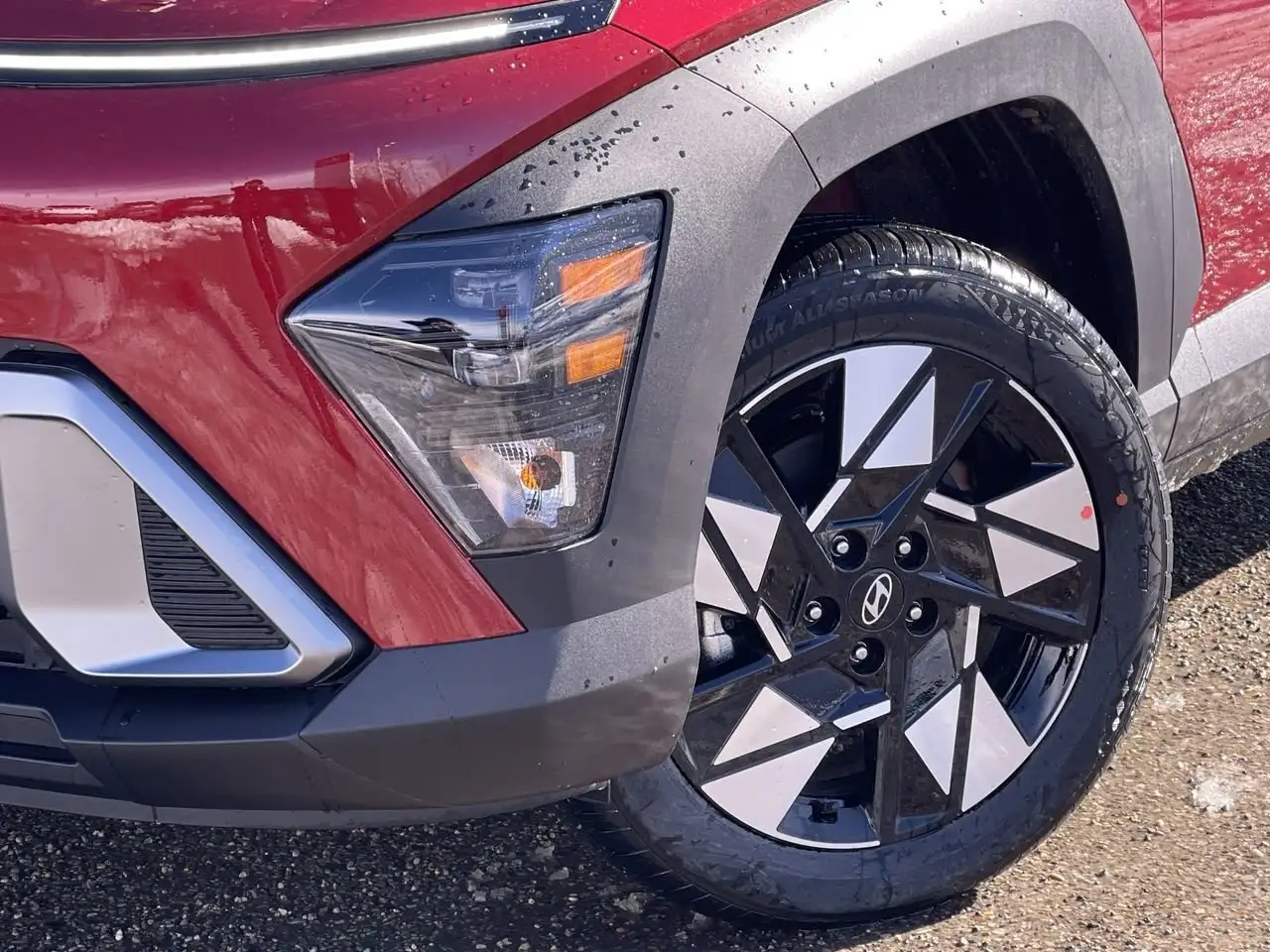 Hyundai KONA снимка Hyundai KONA