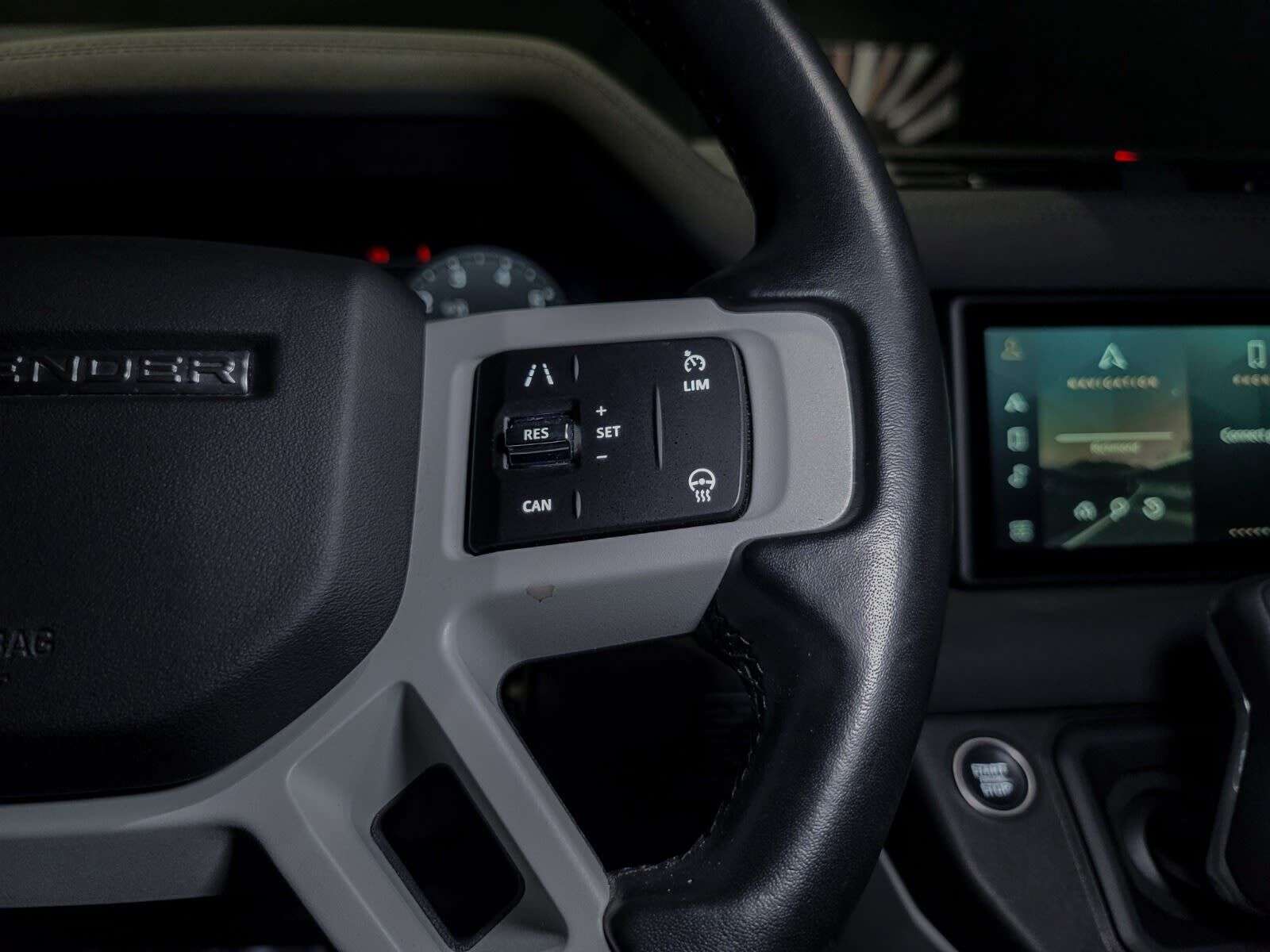 2023 Land Rover Defender X-Dynamic SE | 3rd Row Seating | Sunroof | Navigat thumb 14