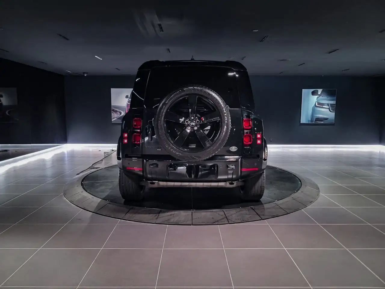 Land Rover Defender снимка Land Rover Defender
