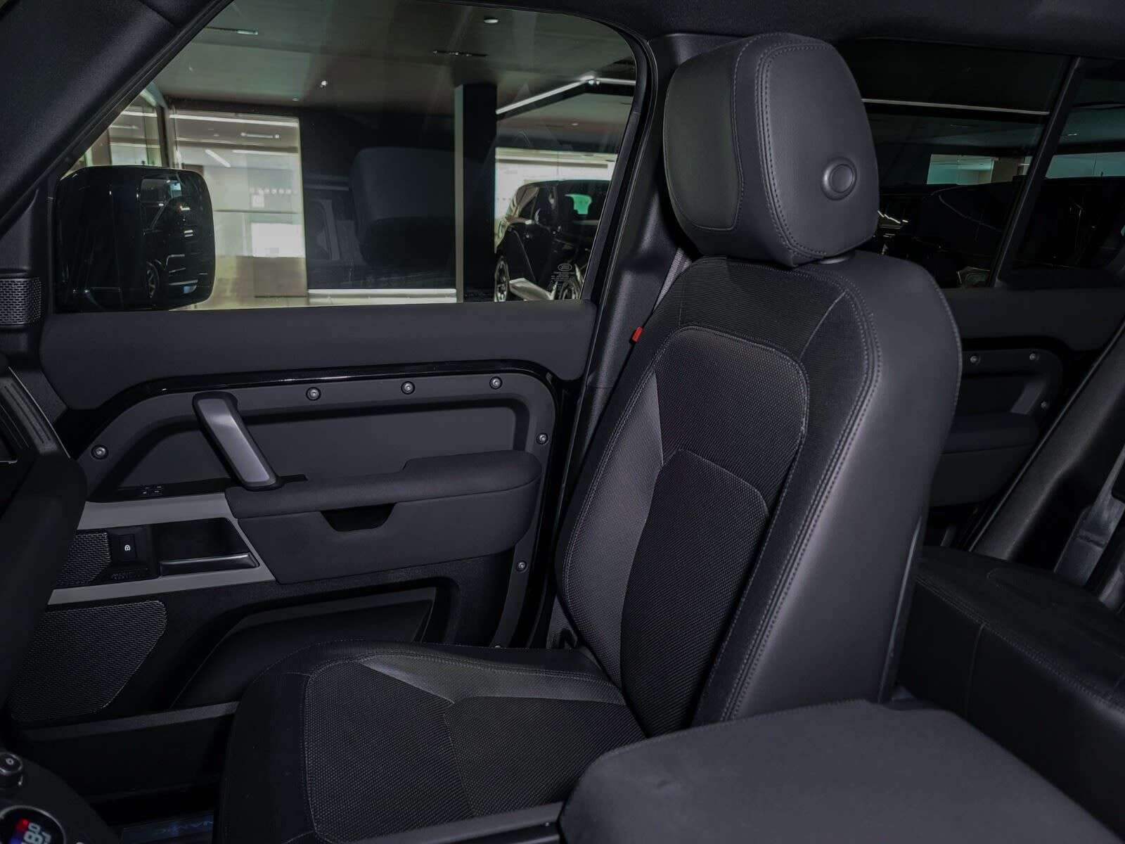 2023 Land Rover Defender X-Dynamic SE | 3rd Row Seating | Sunroof | Navigat thumb 19