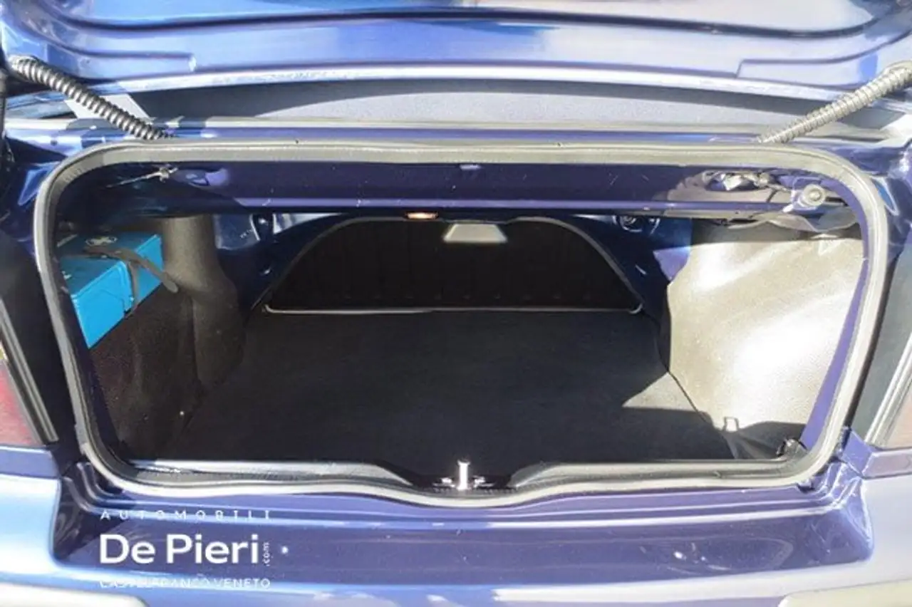 Volkswagen Golf Cabriolet 1.6 cat Trendline Generation, foto 9