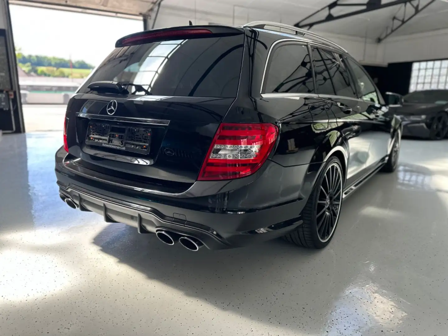 Mercedes-Benz C 63 AMG C 63 T AMG / Neuwagenzustand / Servicegepflegt Schwarz - 2