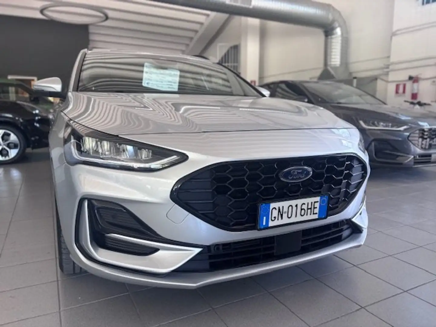 Ford Focus Focus SW 1.0 ecoboost ST-Line 125cv powershift Argento - 1