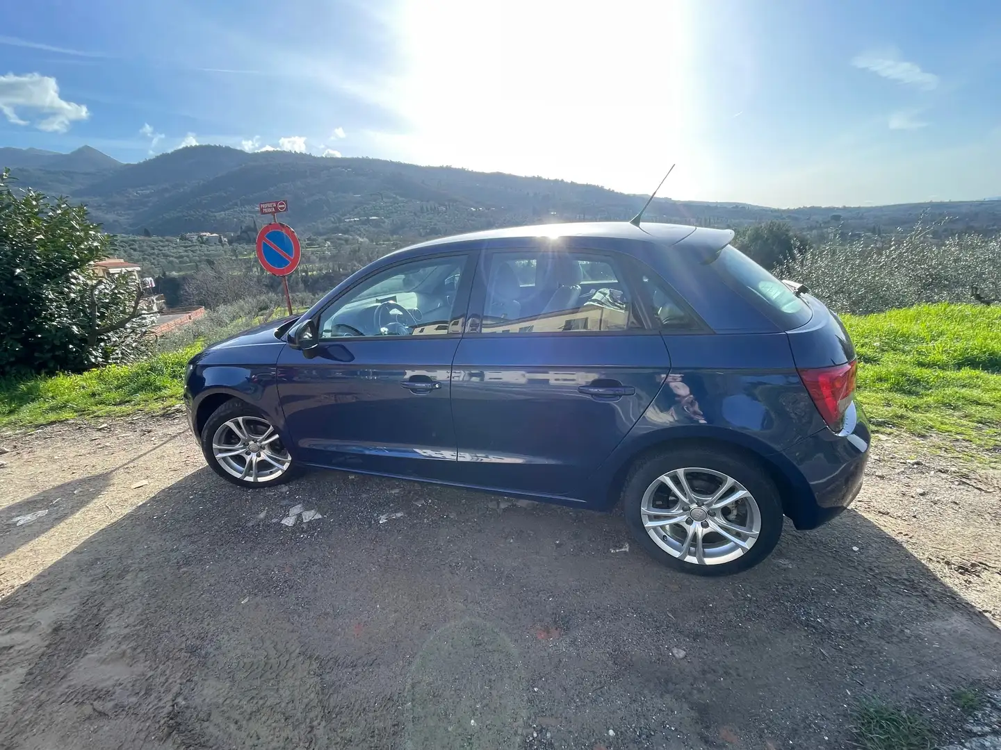 Audi A1 A1 2014 Sportback 1.6 tdi Attraction 90cv Blu/Azzurro - 2