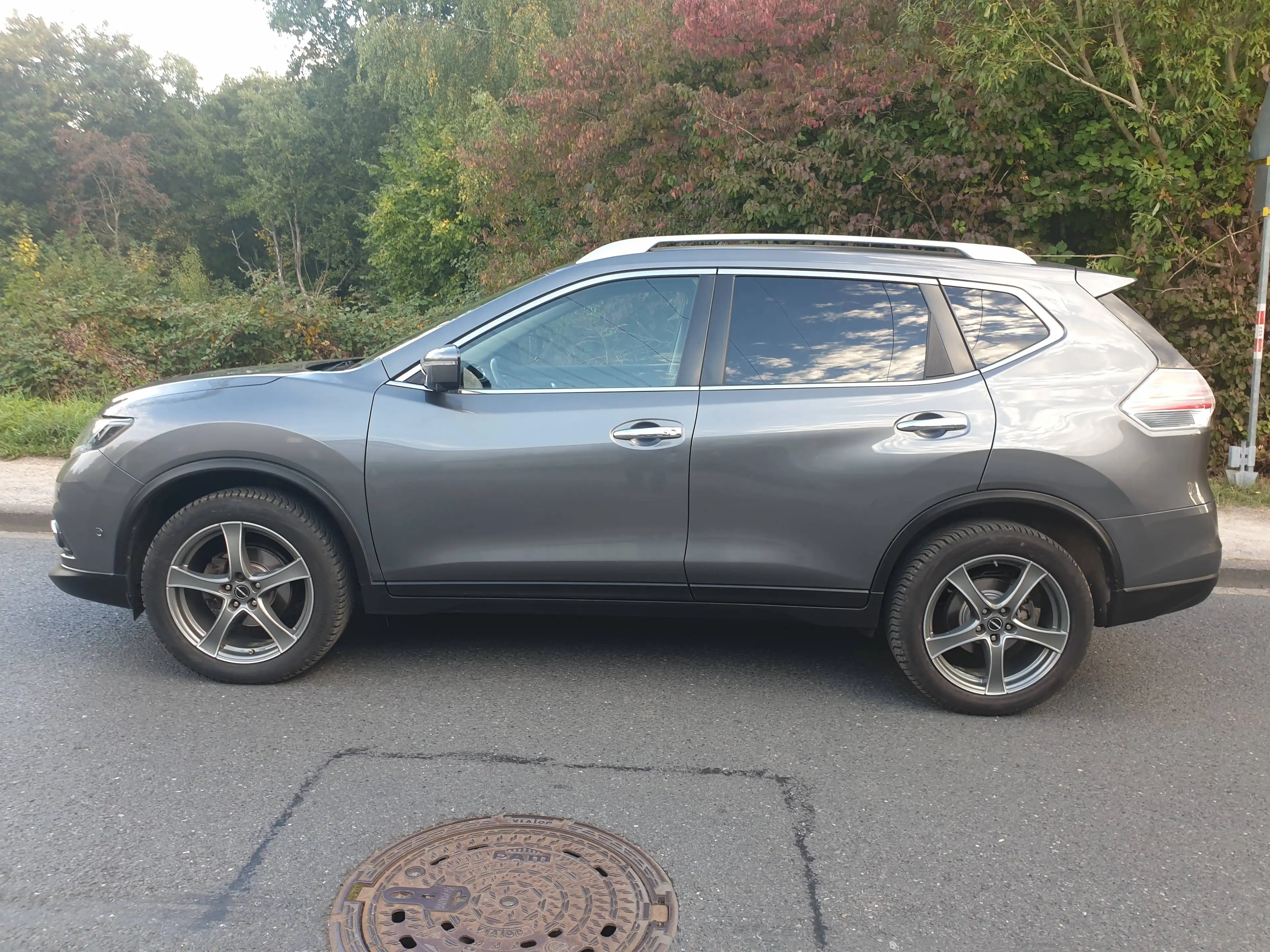 Nissan X-Trail X-Trail 1.6 Tekna, NAVI, KAM 360, 1-HAND, LEDER, PANORAMADACH, TÜV/AU NEU — photo 11