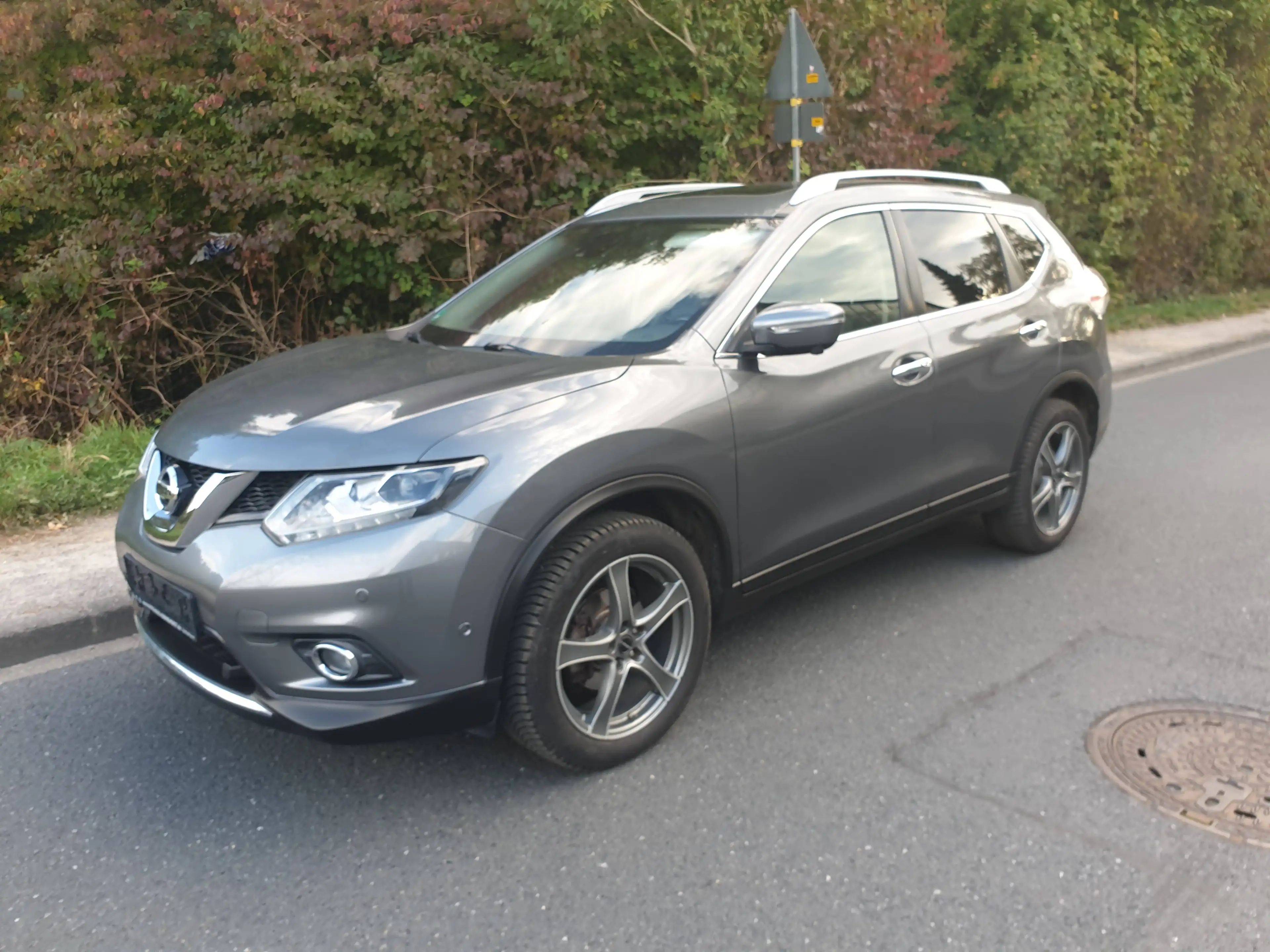 Nissan X-Trail X-Trail 1.6 Tekna, NAVI, KAM 360, 1-HAND, LEDER, PANORAMADACH, TÜV/AU NEU — photo 3