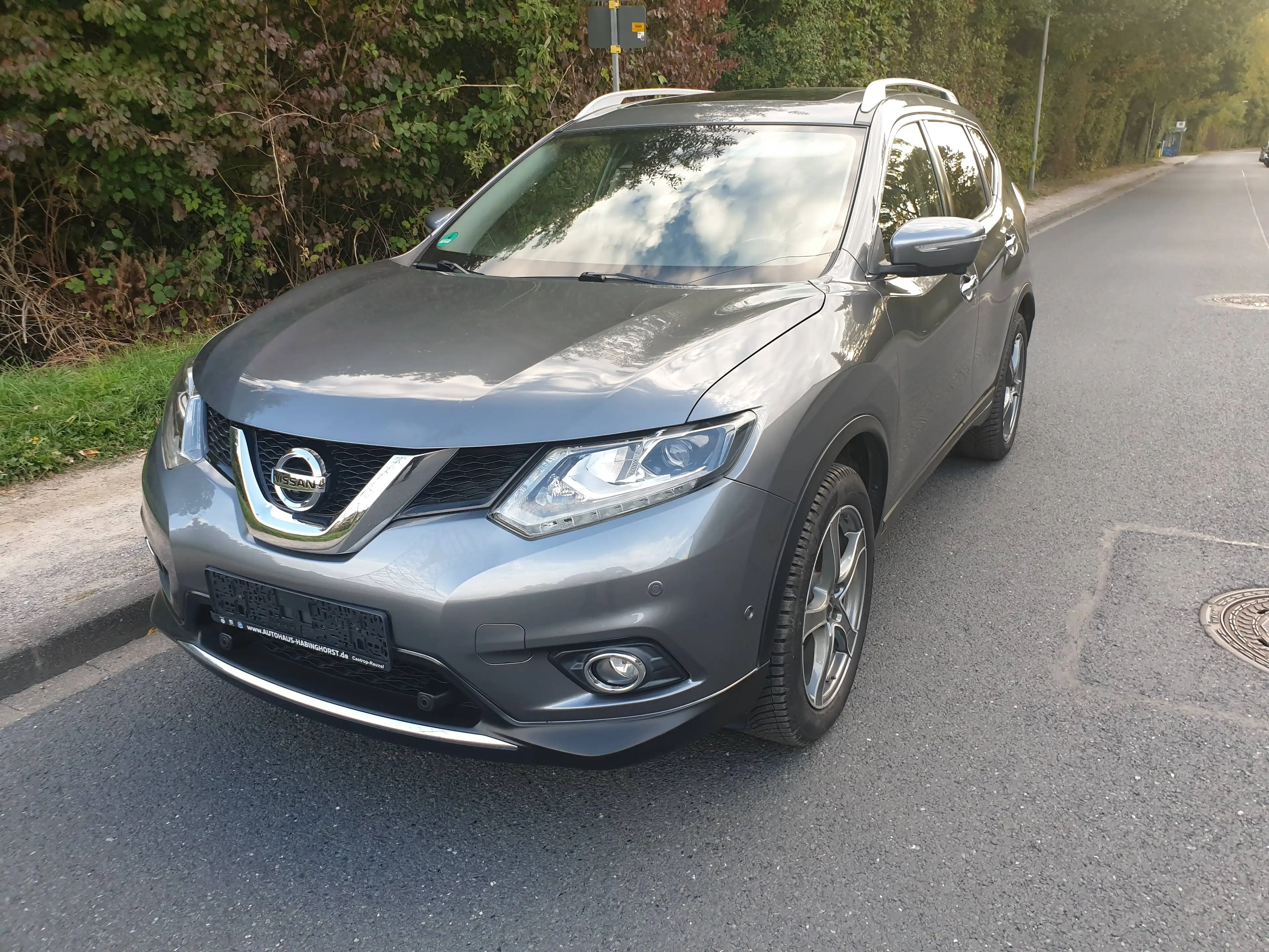Nissan X-Trail X-Trail 1.6 Tekna, NAVI, KAM 360, 1-HAND, LEDER, PANORAMADACH, TÜV/AU NEU