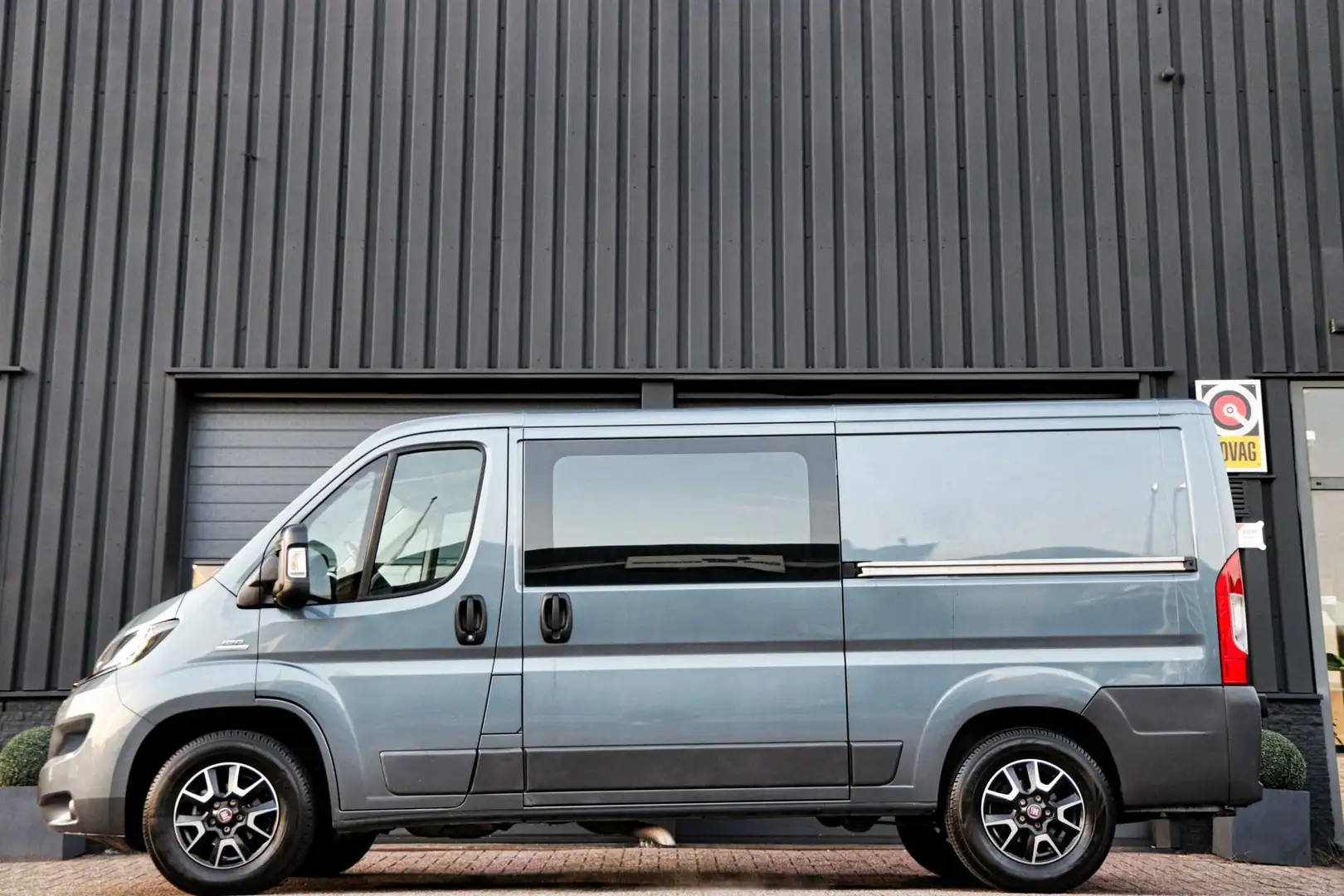 Fiat Ducato bestel 30 2.3 MultiJet L2H2 DC /AUTOMAAT/7-PERSOON - 2