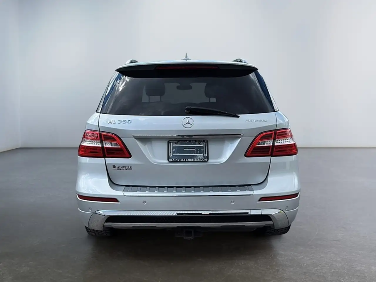 Mercedes-Benz M-Class снимка Mercedes-Benz M-Class