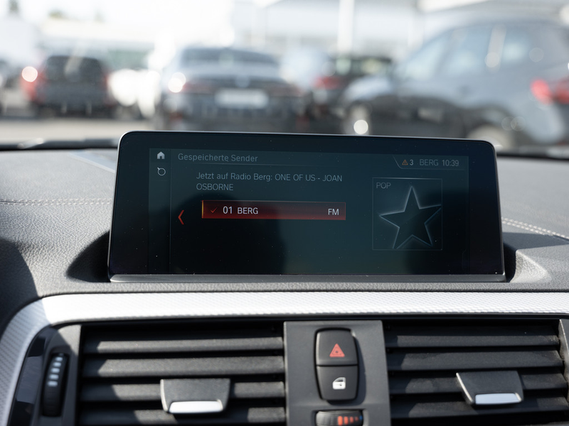 BMW 240 Mi Cabrio FACEL. LED W-LAN NAVI SHZ PDC — photo 15