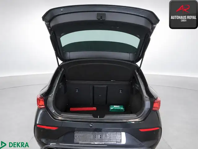 Cupra Leon view 5
