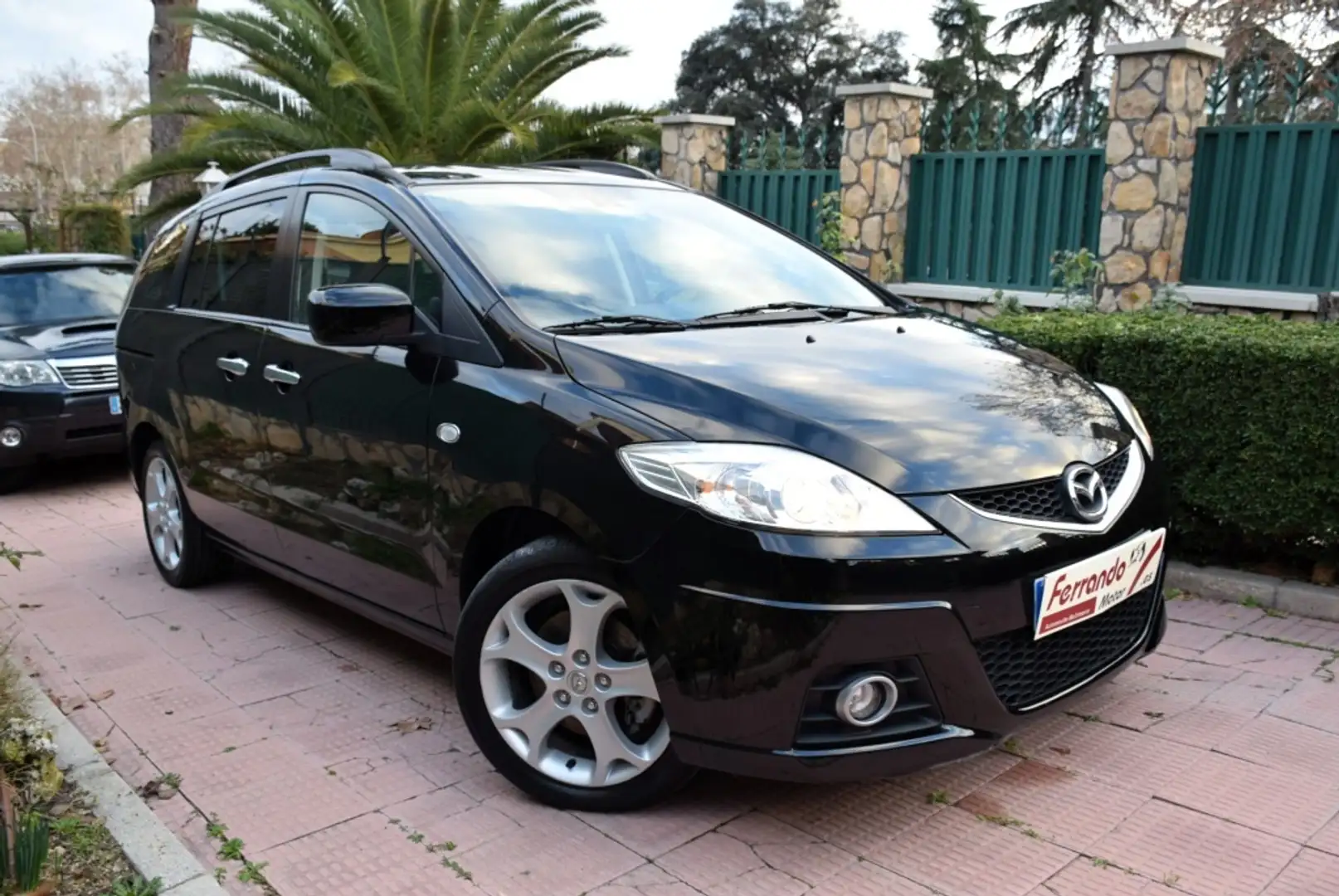 Mazda 5 2.0CRTD Luxury 143 Чорний - 2