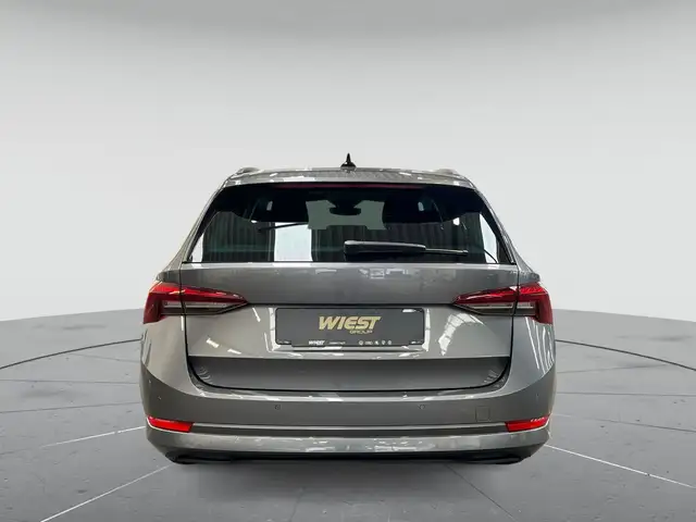 Skoda Octavia view 6