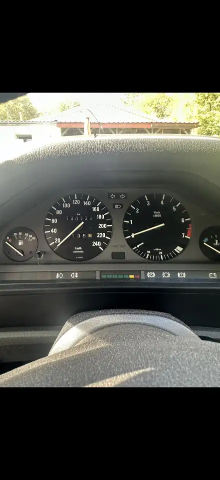 BMW 320i, foto 7