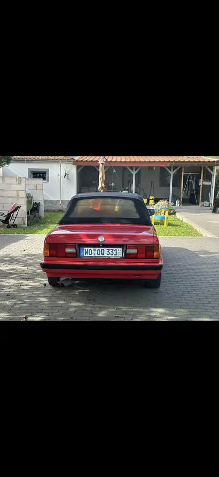 BMW 320i, foto 2