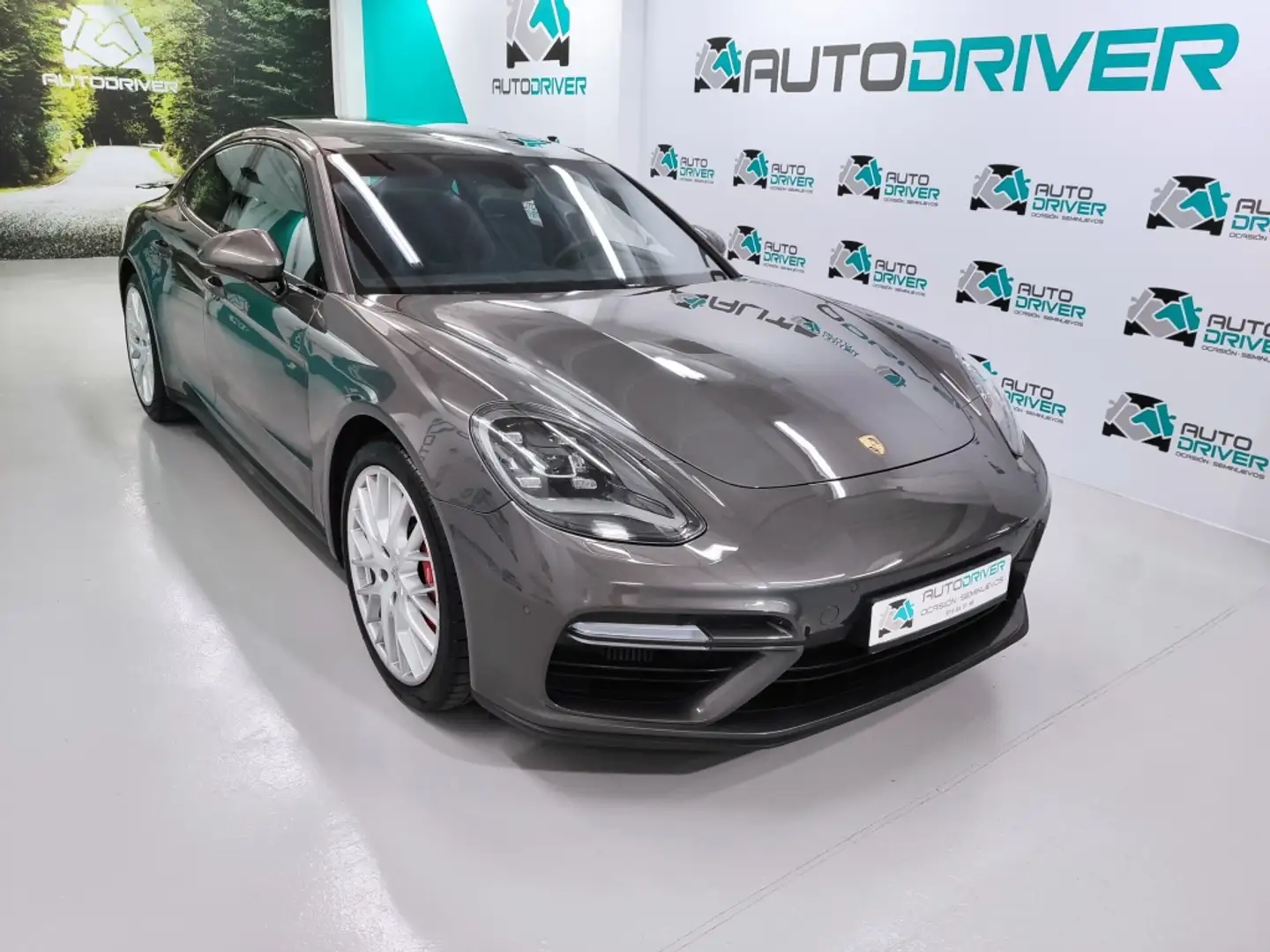 Porsche Panamera Turbo Aut. Gris - 1