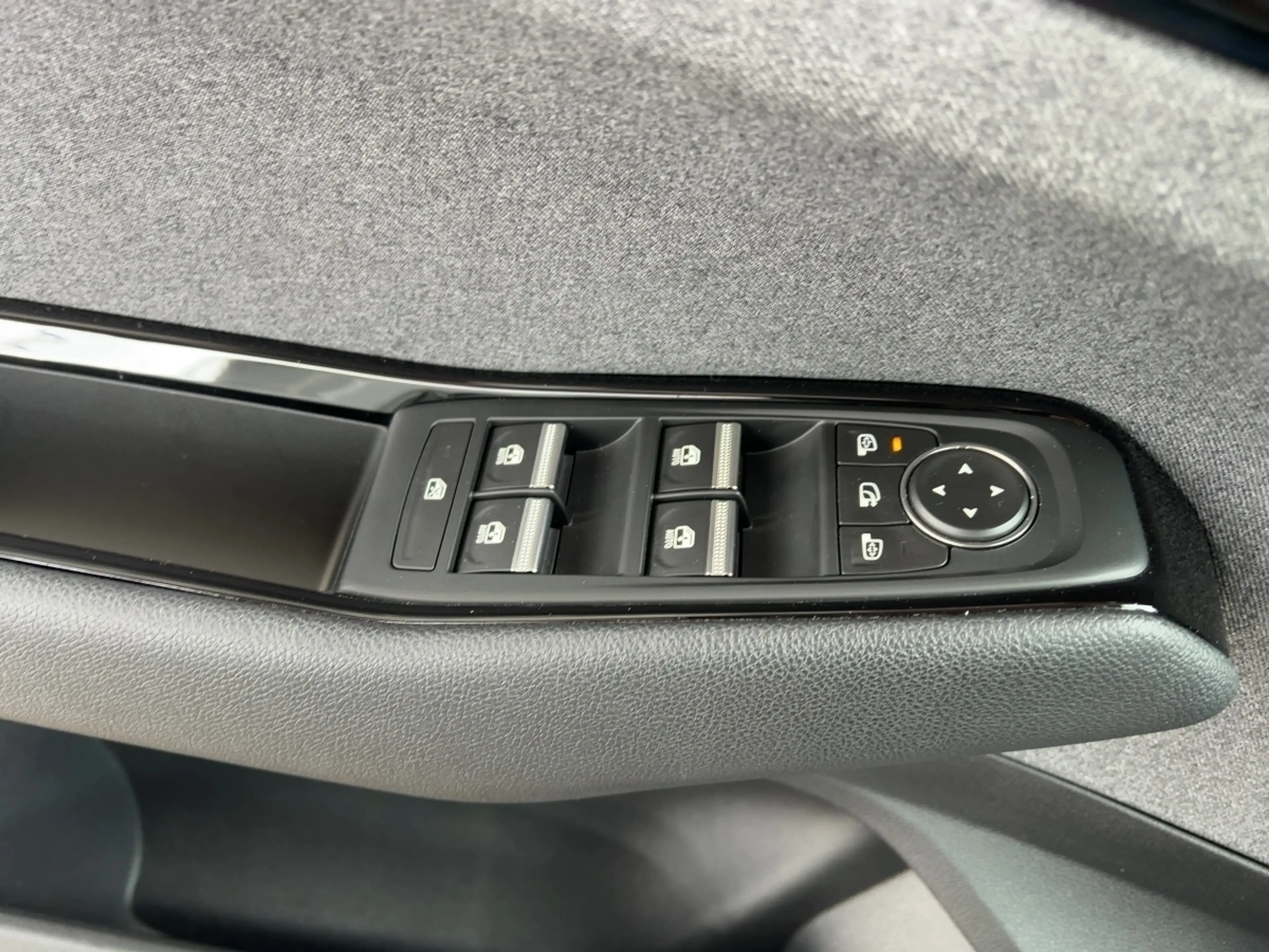 Renault Austral 1.3 TCe 160 Mild-Hybrid Evolution — photo 17