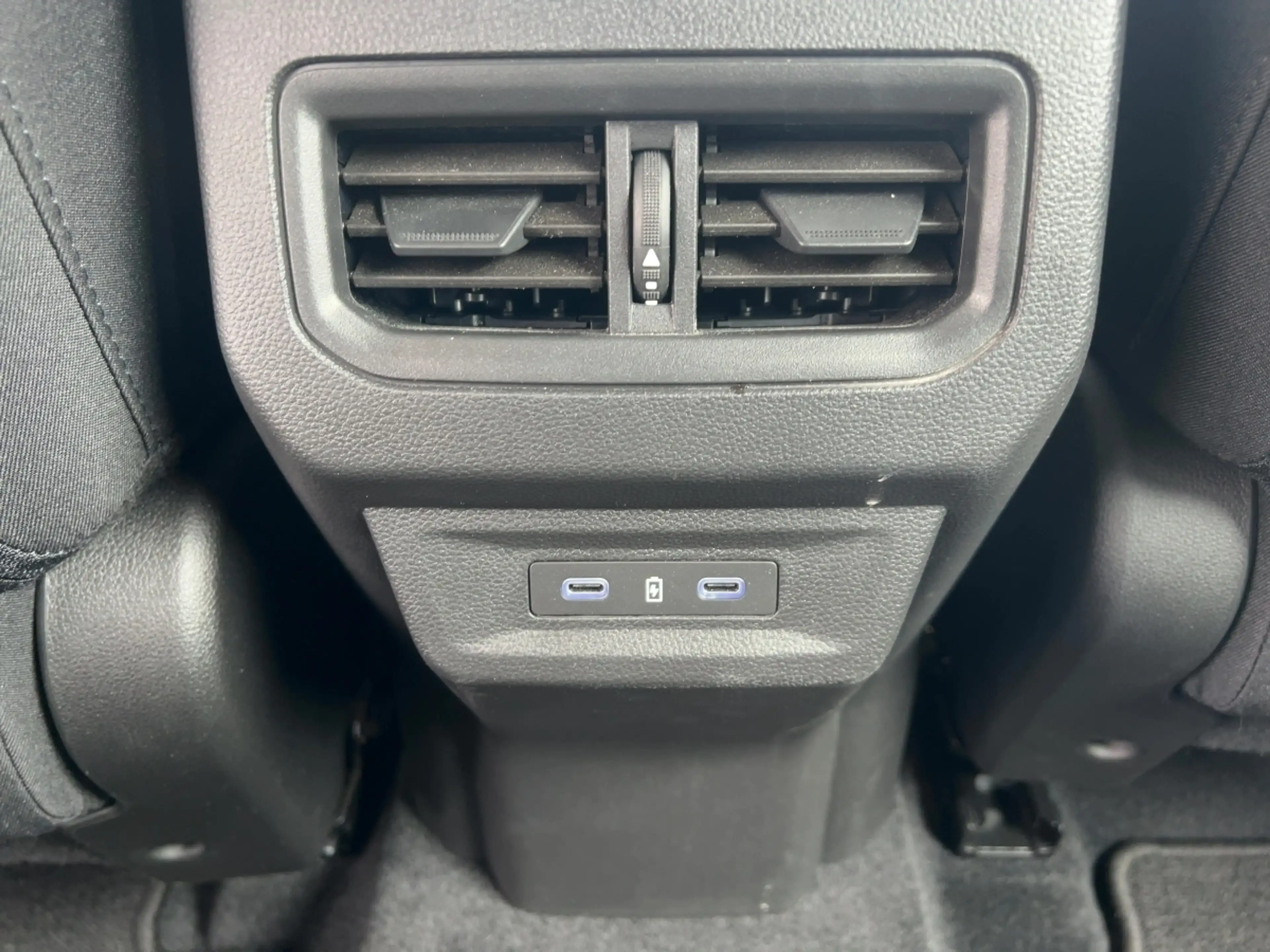 Renault Austral 1.3 TCe 160 Mild-Hybrid Evolution — photo 19