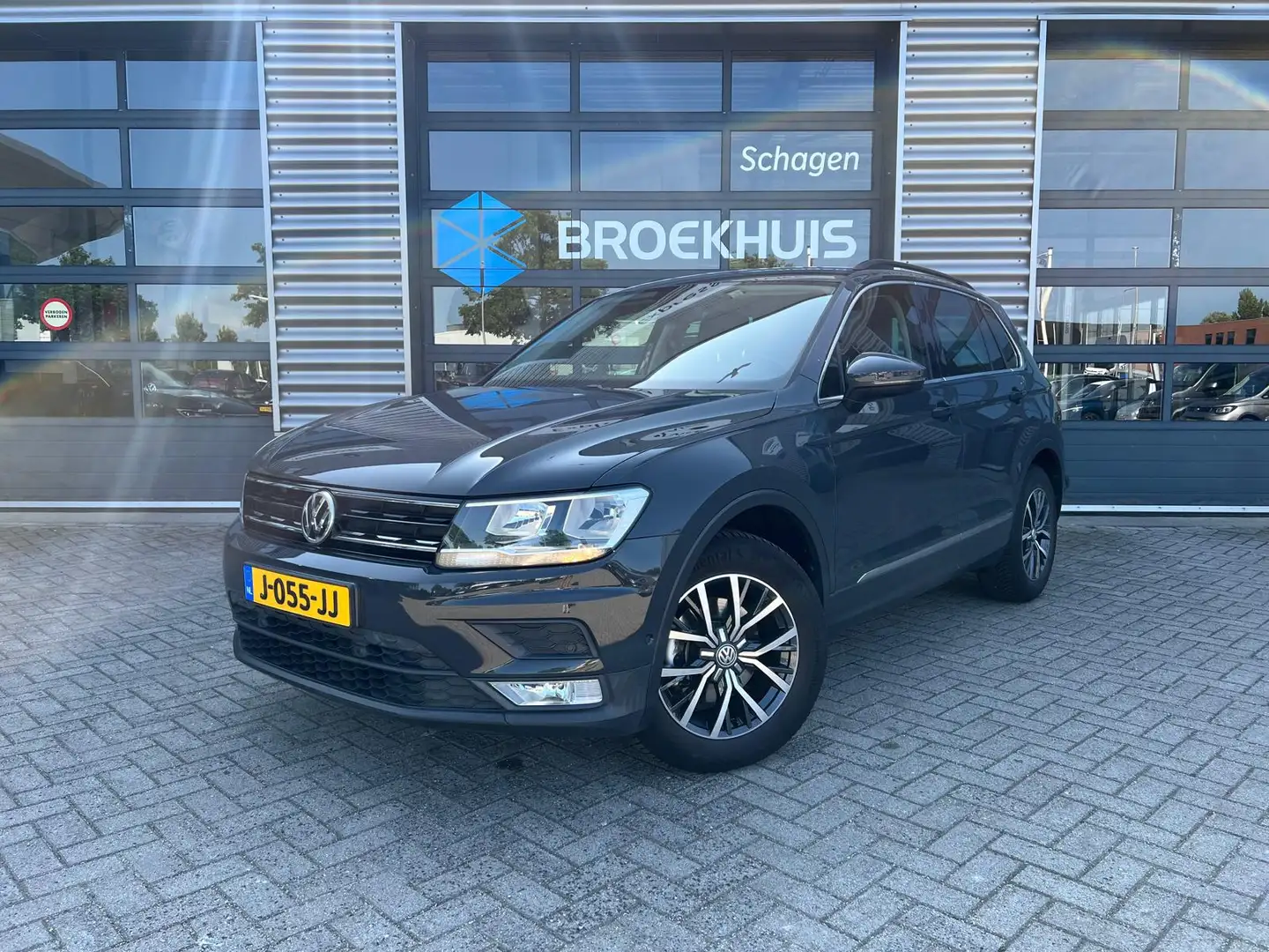 Volkswagen Tiguan 1.4 TSI 150 pk DSG ACT Highline | Airco (automatis Gris - 1